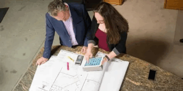 Choosing the Right Contractor for Exterior Remodeling: A Comprehensive Guide